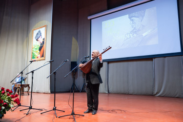 Aşıq Şəmşirin anadan olmasının 133 illiyinə həsr olunmuş  “Dədə öyüdlərinin söz işığında” adlı tədbir keçirilib.