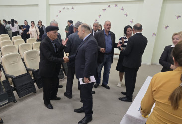 Kəlbəcər rayon İcra Hakimiyyətinin başçısı Azər Qocayev Bakı şəhəri, Qaradağ rayonu, Qobu Park-2 köçkün qəsəbəsində yaşayan vətəndaşlar üçün səyyar-görüş qəbulunu keçirib.