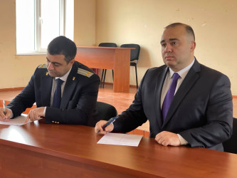 Kəlbəcər rayon İcra Hakimiyyətinin başçısı Azər Qocayev, Kəlbəcər rayon Prokuroru İlkin İsmayılov Şəki rayonu, Çələbixan qəsəbəsi, Çələbixan qəsəbə Mədəniyyət evinin inzibati binasında həmin ərazidə yaşayan vətəndaşlar üçün səyyar-görüş qəbulunu keçirib.