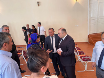 Kəlbəcər rayon İcra Hakimiyyətinin başçısı Azər Qocayev Göygöl rayonu, Çaykənd kəndində yaşayan vətəndaşlar üçün  qəbul keçirib.