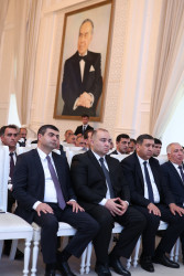 “Şəhərsalma və memarlıq ili”çərçivəsində “Ümummilli Lider Heydər Əliyevin respublikaya rəhbərlik etdiyi illər  Azərbaycan şəhərsalma və memarlığının inkişafında xüsusi mərhələ təşkil edir” mövzusunda  tədbir keçirilib.