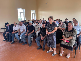 Kəlbəcər rayon İcra Hakimiyyətinin başçısı Azər Qocayev Şəki rayonu, Çələbixan qəsəbəsində yaşayan vətəndaşlar üçün səyyar-görüş qəbulunu keçirib.