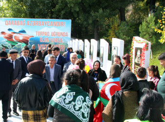 Vətən Müharibəsi şəhidi Abdullayev Şəhriyar Kamil oğlunun ailəsi və məzarı ziyarət edilib