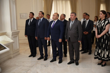 “Şəhərsalma və Memarlıq İli” çərçivəsində, İşğaldan azad olunmuş Kəlbəcər rayonunda innovativ yanaşmaların tətbiqi ilə genişmiqyaslı bərpa-quruculuq işləri, milli-mənəvi  kimliyimizin qorunması və tanıdılması mövzusunda tədbir keçirilib.