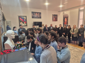 Milli Qəhrəman Hökümə Əliyevanın ailəsi ziyarət edilib.