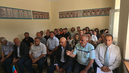 Kəlbəcər rayon İcra Hakimiyyətinin başçısı Azər Qocayev Bakı şəhəri, Xəzər rayonu, Qala qəsəbəsi, Bakı şəhər 345 nömrəli  tam ümumtəhsil məktəbinin inzibati binasında həmin ərazidə yaşayan vətəndaşlar üçün səyyar-görüş qəbulunu keçirib.