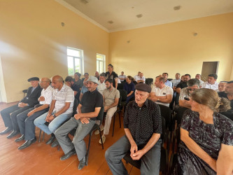 Kəlbəcər rayon İcra Hakimiyyətinin başçısı Azər Qocayev Şəki rayonu, Çələbixan qəsəbəsində yaşayan vətəndaşlar üçün səyyar-görüş qəbulunu keçirib.