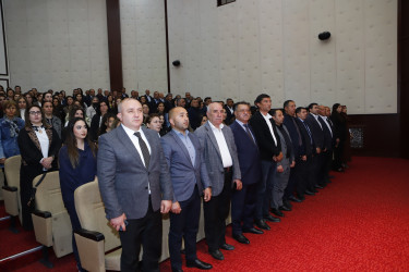 Ümummilli Lider Heydər Əliyevin anadan olmasının 103-cü ildönümünə həsr olunmuş “Zamanın fövqündə dayanan əbədiyaşar lider” mövzusunda tədbir keçirilib.