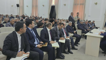 Kəlbəcər rayon İcra Hakimiyyətinin başçısı Azər Qocayev, YAP Kəlbəcər rayon təşkilatının sədri Həbib Misirov Bərdə şəhəri,Bərdə Regional Mədəniyyət İdarəsinin inzibati binasında həmin ərazidə yaşayan vətəndaşlar üçün səyyar-görüş qəbulunu keçirib.