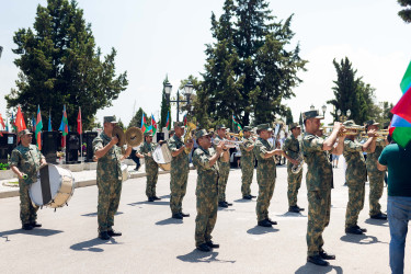 Birinci Qarabağ müharibəsində itkin düşən  Gəncə  Şəhidlər xiyabanında 31 il əvvəl naməlum şəhid kimi dəfn edilmiş, kimliyi bir qədər əvvəl müəyyənləşdirilən Məmmədov Hafiz Qədim oğlunun məzarı abadlaşdırılıb.