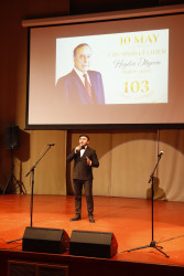 Ümummilli Lider Heydər Əliyevin anadan olmasının 103-cü ildönümünə həsr olunmuş “Zamanın fövqündə dayanan əbədiyaşar lider” mövzusunda tədbir keçirilib.
