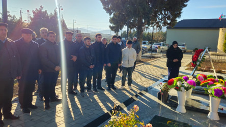 Şəhid Hüseynov Mirzə Xəlifə oğlunun ildönümündə məzarı ziyarət edilib.