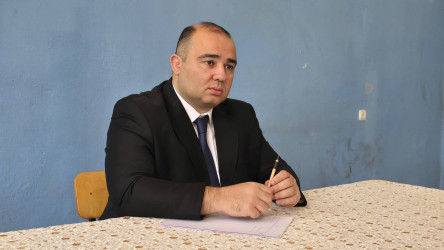 Kəlbəcər rayon İcra Hakimiyyətinin başçısı Azər Qocayev Şəmkir şəhəri, Texniki Peşə Məktəbi, Xeyir-şər yerinin binasında həmin ərazidə yaşayan vətəndaşlar üçün səyyar-görüş qəbulunu keçirib.