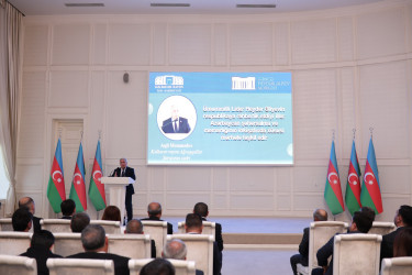 “Şəhərsalma və memarlıq ili”çərçivəsində “Ümummilli Lider Heydər Əliyevin respublikaya rəhbərlik etdiyi illər  Azərbaycan şəhərsalma və memarlığının inkişafında xüsusi mərhələ təşkil edir” mövzusunda  tədbir keçirilib.