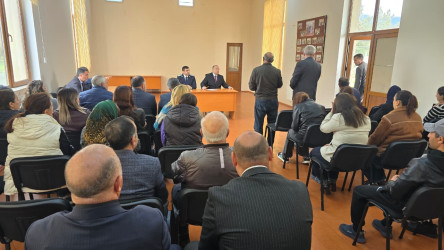 Kəlbəcər rayon İcra Hakimiyyətinin başçısı Azər Qocayev, Kəlbəcər rayon Prokuroru İlkin İsmayılov Zaqatala şəhəri,Məcburi köçkün qəsəbəsi, Mədəniyyət evinin inzibati binasında həmin ərazidə yaşayan vətəndaşlar üçün səyyar-görüş qəbulunu keçirib.