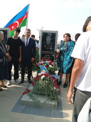 Vətən Müharibəsi Qəhrəmanı,şəhid Anar Əliyevin ailəsi və məzarı  ziyarət edilib