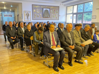 İcra Hakimiyyətinin başçısı Azər Qocayev Bakı şəhəri, Suraxanı rayonu, Kəlbəcər rayon 23 nömrəli tam orta məktəbin inzibati binasında həmin ərazidə yaşayan vətəndaşlar üçün səyyar-görüş qəbulunu keçirib.