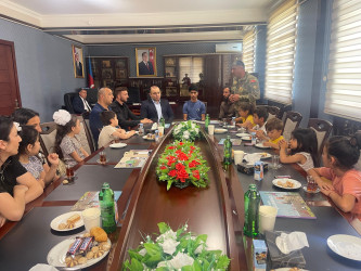 Kəlbəcər rayon İcra Hakimiyyətinin başçısı Azər Qocayev “1 iyun-Uşaqların Beynəlxalq Müdafiəsi Günü”nü şəhid  və qazi övladları ilə birgə qeyd edib.