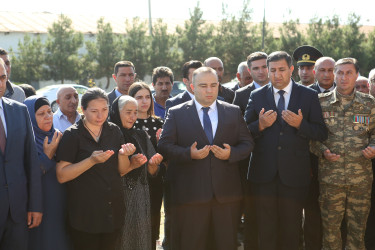 Vətən müharibəsi şəhidləri Məhərrəmli Fuad Füzuli oğlunun və Məmmədov Cavad Səfiyar oğlunun ildönümü ilə əlaqədar Şəhidlərimizin  məzarları ziyarət edilib,