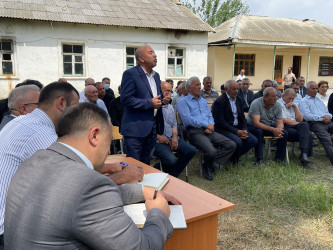 Kəlbəcər rayon İcra Hakimiyyətinin başçısı Azər Qocayev Ağdaş rayonu, Yenikənd kəndi, Yenikənd kənd tam orta məktəbinin  inzibati binasında həmin ərazidə yaşayan vətəndaşlar üçün səyyar-görüş qəbulunu keçirib.