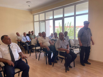 Kəlbəcər Rayon İcra Hakimiyyətinin başçısı Azər Qocayev  Kürdəmir rayonunda Qaçqınların və  Məcburi Köçkünlərin İşləri üzrə Dövlət Komitəsinin Mənzil İstismar Departamentinin Kürdəmir, Ucar və Göyçay rayonları üzrə Mənzil Kommunal İstismar Sahəsinin  inzibati binasında həmin ərazidə yaşayan sakinlərlə səyyar  görüş  qəbulu  keçirib.