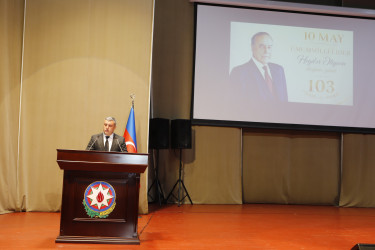 Ümummilli Lider Heydər Əliyevin anadan olmasının 103-cü ildönümünə həsr olunmuş “Zamanın fövqündə dayanan əbədiyaşar lider” mövzusunda tədbir keçirilib.