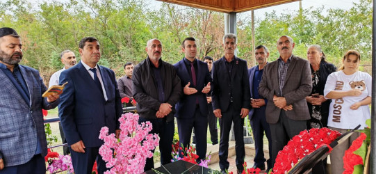 Şəhid Məmmədov Elşən Dağıstan oğlunun ailəsi və məzarı ziyarət edilib
