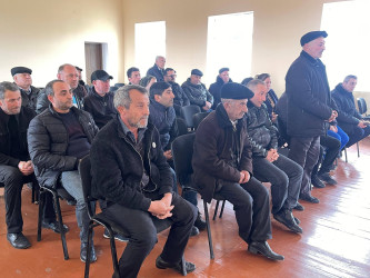 Kəlbəcər rayon İcra Hakimiyyətinin başçısı Azər Qocayev, Kəlbəcər rayon Prokuroru İlkin İsmayılov Şəki rayonu, Çələbixan qəsəbəsi, Çələbixan qəsəbə Mədəniyyət evinin inzibati binasında həmin ərazidə yaşayan vətəndaşlar üçün səyyar-görüş qəbulunu keçirib.