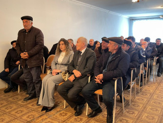Kəlbəcər rayon İcra Hakimiyyətinin başçısı Azər Qocayev Qax rayonu, Almalı kəndində və həmin ərazidə yaşayan vətəndaşlar üçün səyyar-görüş qəbulunu keçirib.
