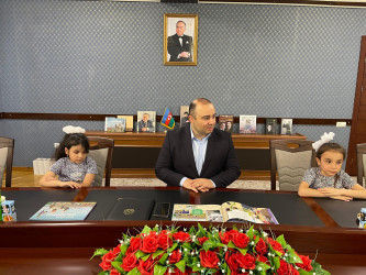 Kəlbəcər rayon İcra Hakimiyyətinin başçısı Azər Qocayev “1 iyun-Uşaqların Beynəlxalq Müdafiəsi Günü”nü şəhid  və qazi övladları ilə birgə qeyd edib.