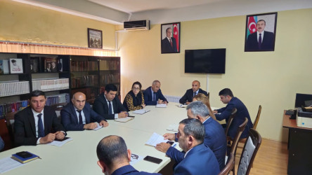 “Şəhərsalma və Memarlıq İli” çərçivəsində “Şəhərsalma və memarlıq: Kəlbəcərin müasir inkişafı və milli memarlıq ənənələri” mövzusunda dəyirmi masa keçirilib