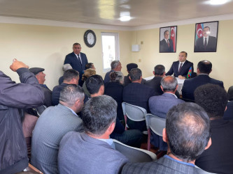 Kəlbəcər rayon İcra Hakimiyyətinin başçısı Azər Qocayev Bərdə rayonu, Lənbərən kəndində və ora yaxın ərazidə yaşayan vətəndaşlar üçün səyyar-görüş qəbulunu keçirib.