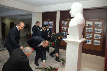 Müasir Azərbaycan dövlətinin memarı və qurucusu, xalqımızın Ümummilli Lideri Heydər Əliyevin vəfatının 22-ci ildönümü Kəlbəcər rayonunda hörmət və ehtiramla anılıb.