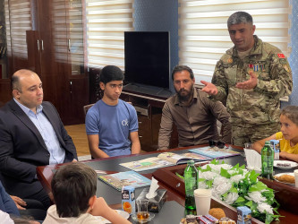 Kəlbəcər rayon İcra Hakimiyyətinin başçısı Azər Qocayev “1 iyun-Uşaqların Beynəlxalq Müdafiəsi Günü”nü şəhid  və qazi övladları ilə birgə qeyd edib.