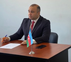 Kəlbəcər rayon İcra Hakimiyyətinin başçısı Azər Qocayev Xəzər rayonu ərazisində fəaliyyət göstərən  Kəlbəcər rayon 14 nömrəli tam orta məktəbin inzibati  binasında həmin ərazidə yaşayan vətəndaşlar üçün səyyar-görüş qəbulunu keçirib.