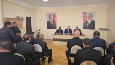 Kəlbəcər rayon İcra Hakimiyyətinin başçısı Azər Qocayev, Kəlbəcər rayon Prokuroru İlkin İsmayılov , Səfərbərlik və Hərbi Xidmətə Çağırış üzrə Dövlət Xidmətinin Kəlbəcər rayon şöbəsinin rəis polkovnik Zöhrab Camalovla birlikdə Beyləqan rayonu, 146 ailəlik Xocavənd qəsəbəsi, Xocavənd rayon Qaradağlı kənd tam orta məktəbinin inzibati binasında  həmin ərazidə yaşayan vətəndaşlar üçün səyyar-görüş qəbulunu keçirib.
