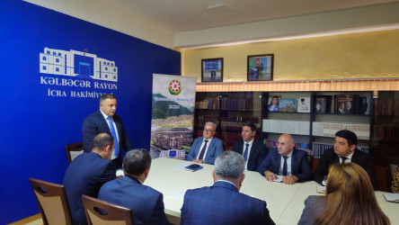“Şəhərsalma və Memarlıq İli” çərçivəsində “Şəhərsalma və memarlıq: Kəlbəcərin müasir inkişafı və milli memarlıq ənənələri” mövzusunda dəyirmi masa keçirilib