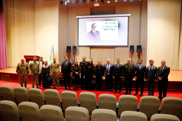 Ümummilli Lider Heydər Əliyevin anadan olmasının 103-cü ildönümünə həsr olunmuş “Zamanın fövqündə dayanan əbədiyaşar lider” mövzusunda tədbir keçirilib.