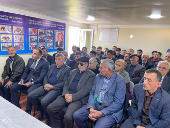 Kəlbəcər rayon İcra Hakimiyyətinin başçısı Azər Qocayev Bərdə rayonu, Lənbərən kəndində və ora yaxın ərazidə yaşayan vətəndaşlar üçün səyyar-görüş qəbulunu keçirib.