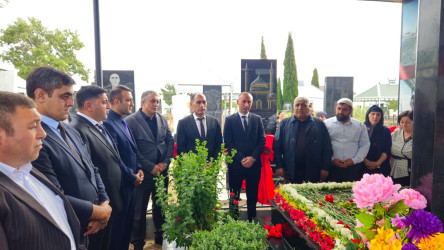 27 sentyabr “Anım Günü” ilə əlaqədar Vətən müharibəsi şəhidi  leytenant Orucov Nemət Əkbər  oğlunun məzarı ziyarət edilib.
