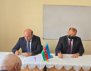 Kəlbəcər rayon İcra Hakimiyyətinin başçısı Azər Qocayev Bakı şəhəri, Xəzər rayonu, Qala qəsəbəsi, Bakı şəhər 345 nömrəli  tam ümumtəhsil məktəbinin inzibati binasında həmin ərazidə yaşayan vətəndaşlar üçün səyyar-görüş qəbulunu keçirib.