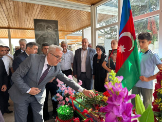 27 sentyabr “Anım Günü” ilə əlaqədar şəhid Bəylərov Seymur Səlyəddin oğlunun ailəsi və məzarı ziyarət edilib.