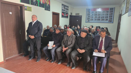 Kəlbəcər rayon İcra Hakimiyyətinin başçısı Azər Qocayev Abşeron rayonu, Xırdalan şəhərində yerləşən Kəlbəcər rayon 21 nömrəli tam orta məktəbdə, həmin ərazidə yaşayan vətəndaşlar üçün səyyar-görüş qəbulunu keçirib.