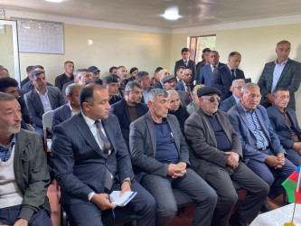 Kəlbəcər rayon İcra Hakimiyyətinin başçısı Azər Qocayev Bərdə rayonu, Lənbərən kəndində və ora yaxın ərazidə yaşayan vətəndaşlar üçün səyyar-görüş qəbulunu keçirib.