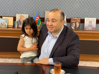 Kəlbəcər rayon İcra Hakimiyyətinin başçısı Azər Qocayev “1 iyun-Uşaqların Beynəlxalq Müdafiəsi Günü”nü şəhid  və qazi övladları ilə birgə qeyd edib.