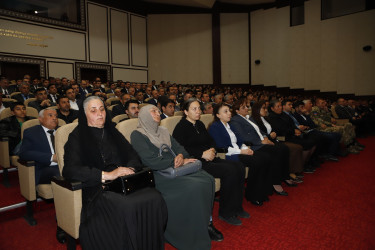 Ümummilli Lider Heydər Əliyevin anadan olmasının 103-cü ildönümünə həsr olunmuş “Zamanın fövqündə dayanan əbədiyaşar lider” mövzusunda tədbir keçirilib.