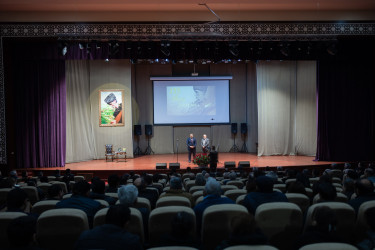 Aşıq Şəmşirin anadan olmasının 133 illiyinə həsr olunmuş  “Dədə öyüdlərinin söz işığında” adlı tədbir keçirilib.