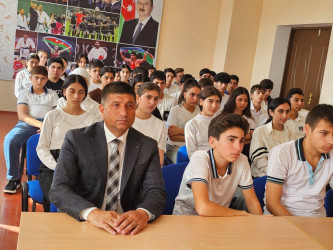 Kibertəhlükəsizlik və sosial şəbəkələrdən səmərəli istifadə" mövzusunda təlim təşkil olunub.