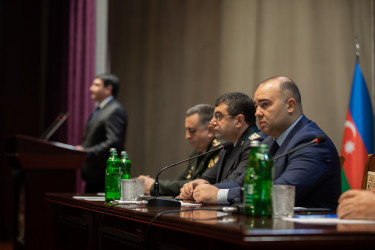 “Son dövrlərdə gənclər arasında artan zorakılıq hallarının qarşısının alınması, pis vərdişlərə qarşı mübarizə yolları, məktəb-uşaq-şagird münasibətlərinin  düzgün qurulması” mövzusunda təhsil işçiləri  ilə konfrans keçirilib.