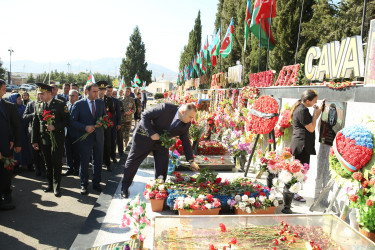 Vətən müharibəsi şəhidləri Məhərrəmli Fuad Füzuli oğlunun və Məmmədov Cavad Səfiyar oğlunun ildönümü ilə əlaqədar Şəhidlərimizin  məzarları ziyarət edilib,